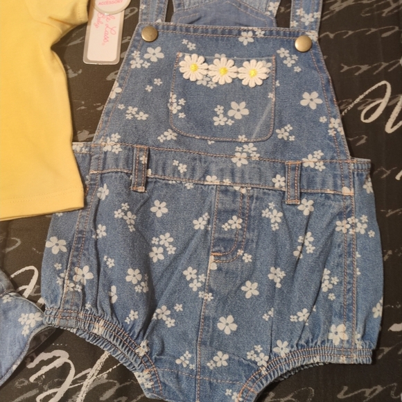 Little Lass 3 PC Blue Floral Baby Romper/Hat Yellow T-shirt 18 Months - Picture 1 of 4